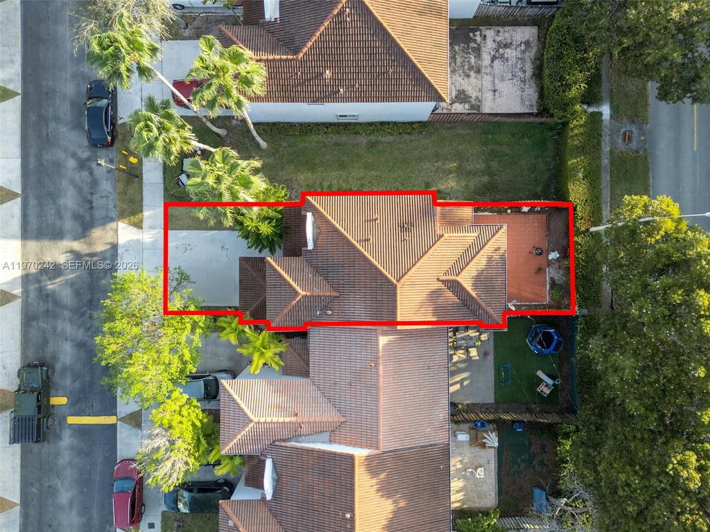 Real estate property located at 846 SW 148 TH PL, Miami-dade, Emerald Lakes, Miami, FL