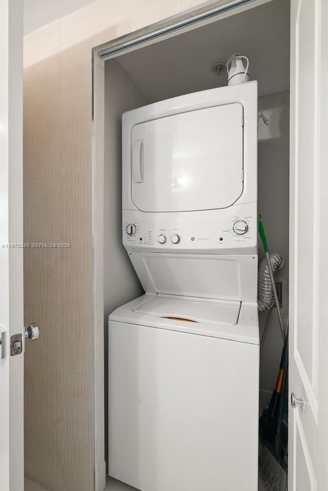 Real estate property located at 110 Washington Ave #1316, Miami-dade, The Cosmopolitan Residenc, Miami Beach, FL