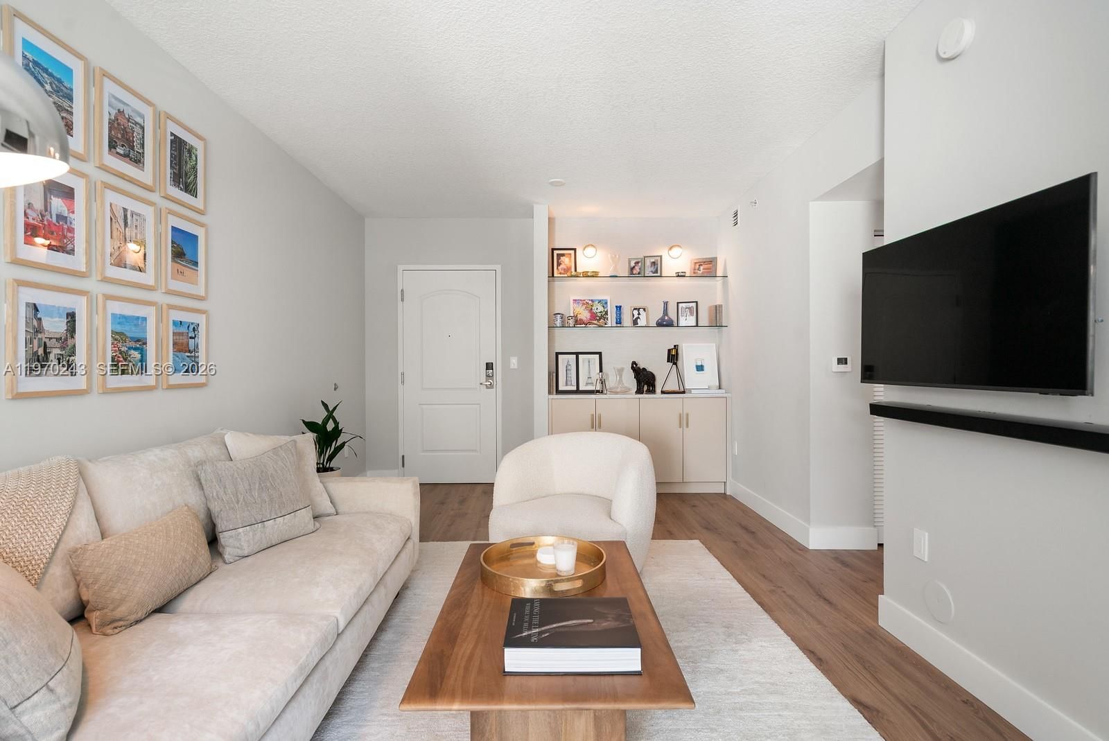 Real estate property located at 110 Washington Ave #1316, Miami-dade, The Cosmopolitan Residenc, Miami Beach, FL