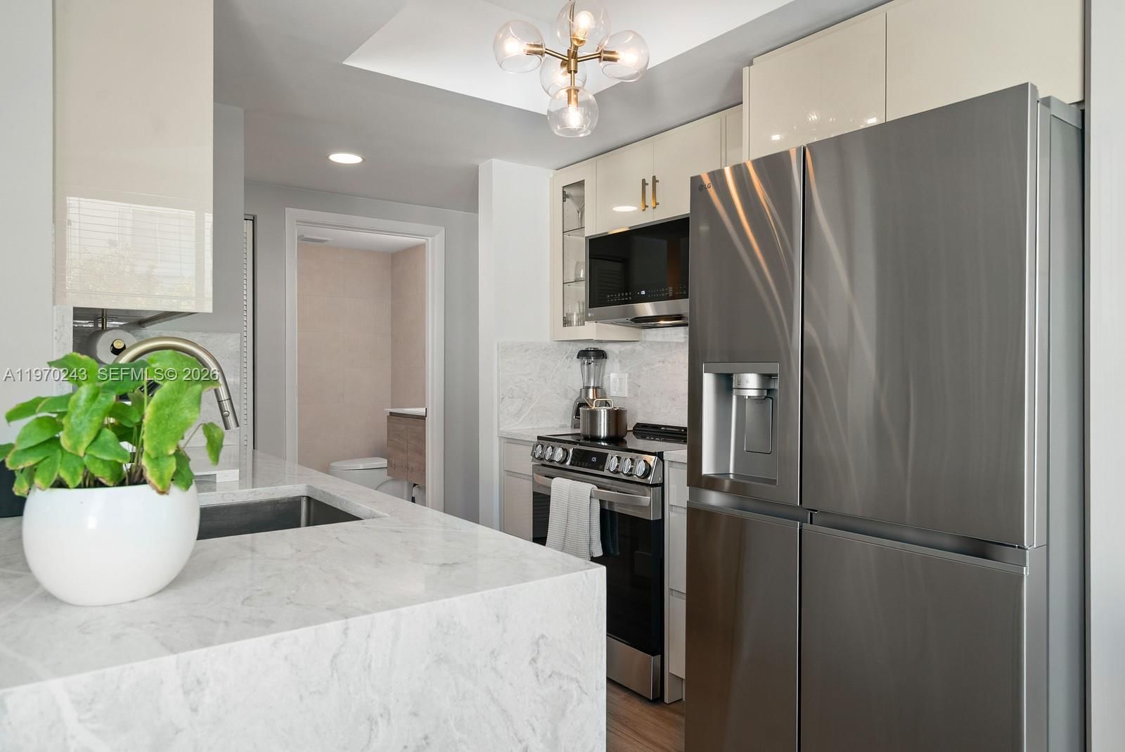 Real estate property located at 110 Washington Ave #1316, Miami-dade, The Cosmopolitan Residenc, Miami Beach, FL