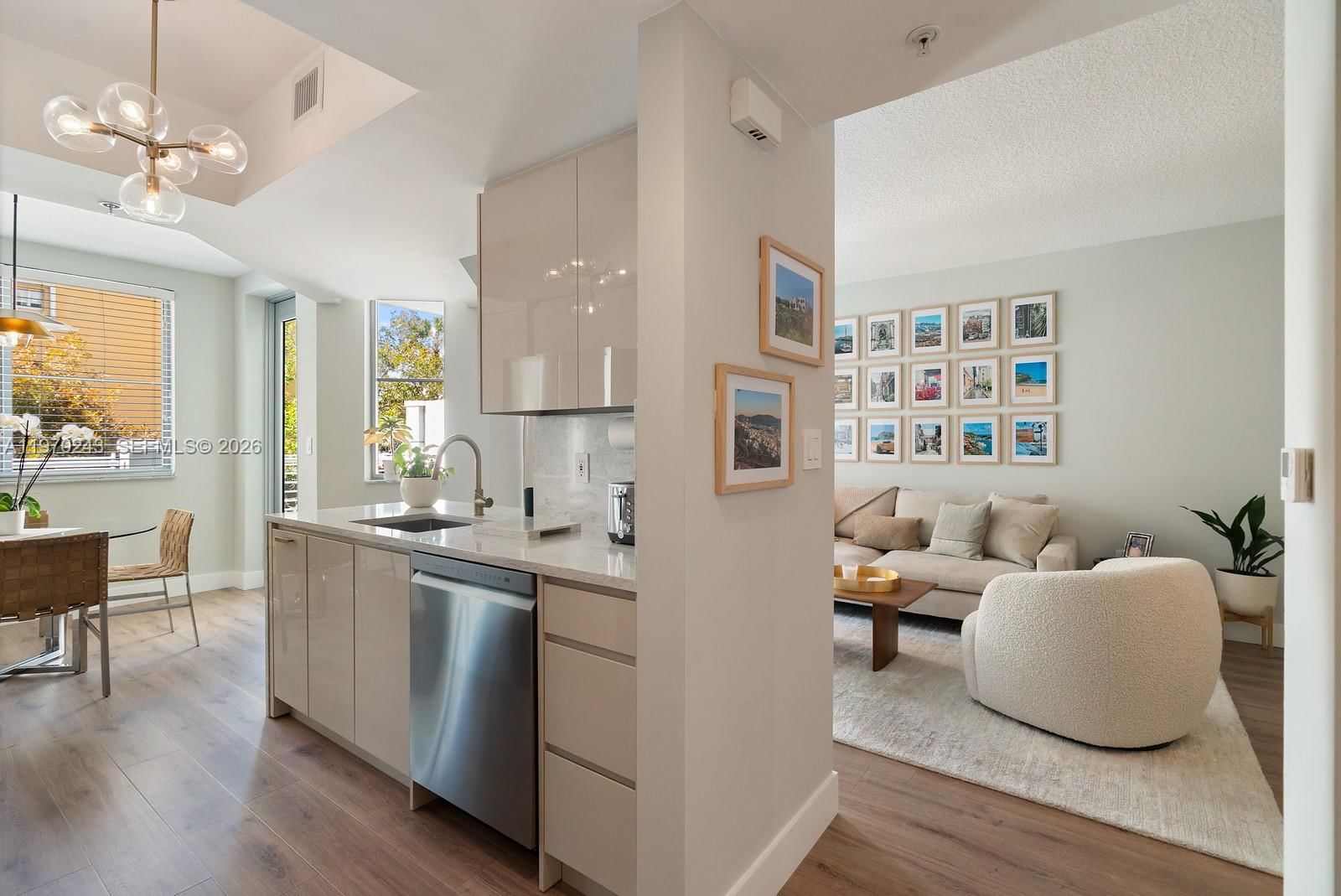 Real estate property located at 110 Washington Ave #1316, Miami-dade, The Cosmopolitan Residenc, Miami Beach, FL