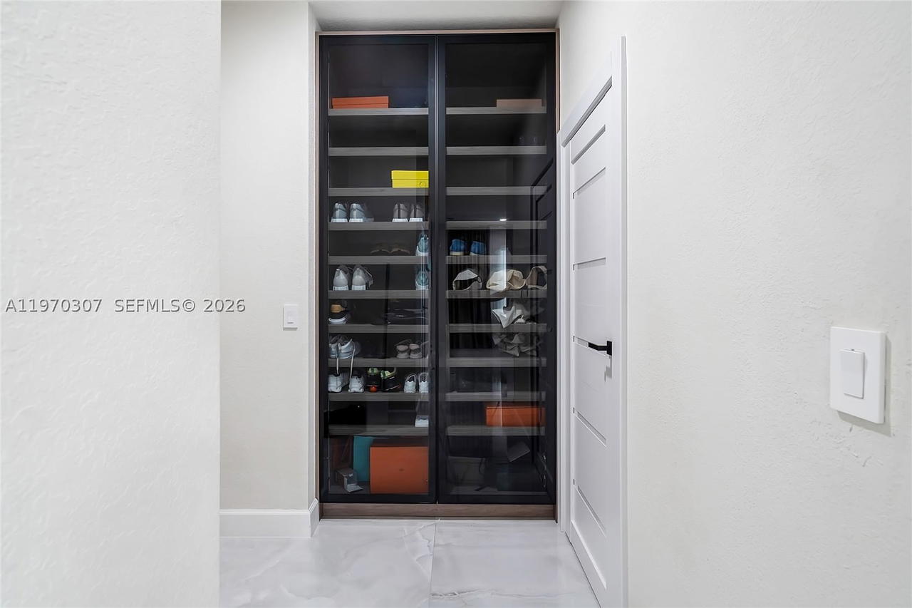 Real estate property located at 4566 Ficus St, Broward, Hillcrest Country Club So, Hollywood, FL
