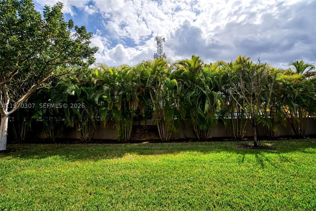 Real estate property located at 4566 Ficus St, Broward, Hillcrest Country Club So, Hollywood, FL