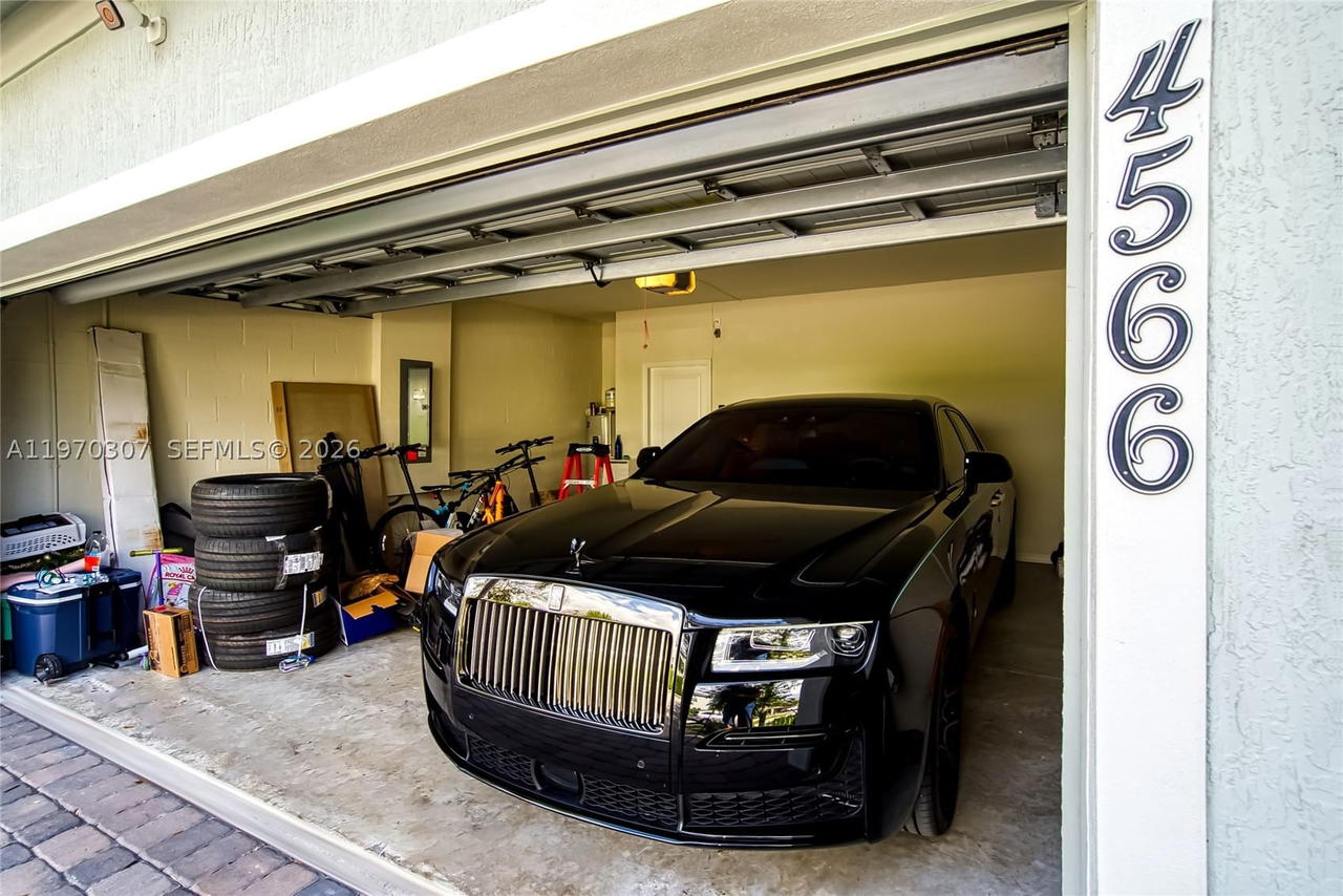 Real estate property located at 4566 Ficus St, Broward, Hillcrest Country Club So, Hollywood, FL