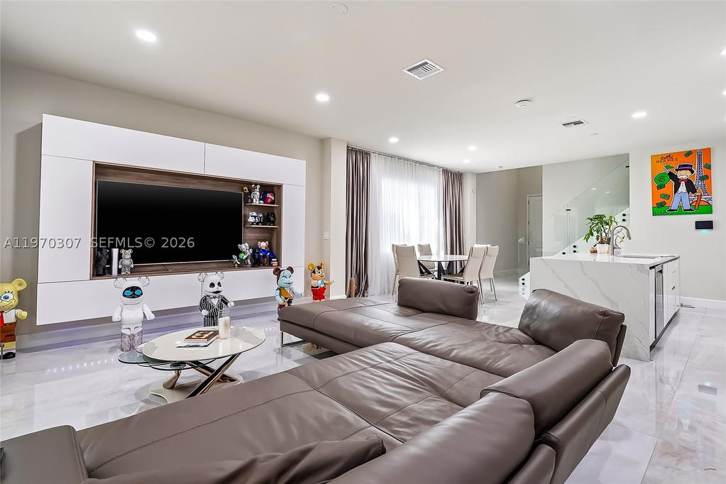 Real estate property located at 4566 Ficus St, Broward, Hillcrest Country Club So, Hollywood, FL
