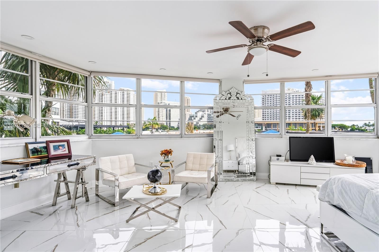 Real estate property located at 905 Brickell Bay Dr #230, Miami-dade, Four Ambassadors Condo, Miami, FL