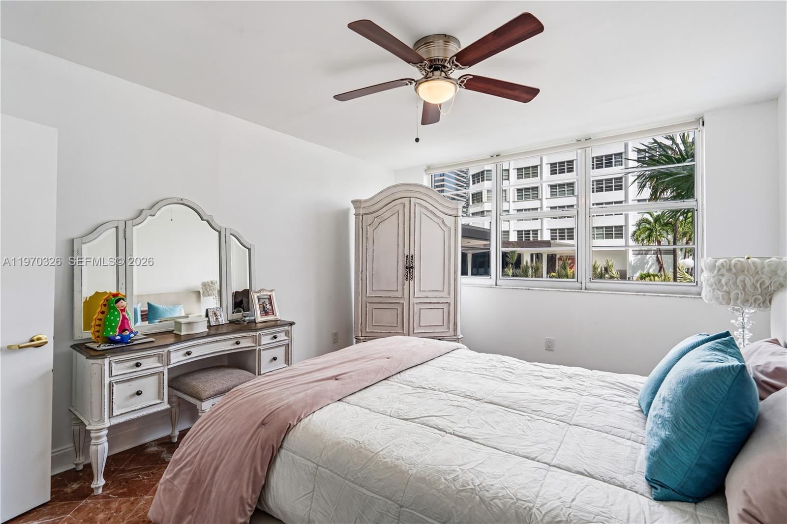 Real estate property located at 905 Brickell Bay Dr #230, Miami-dade, Four Ambassadors Condo, Miami, FL