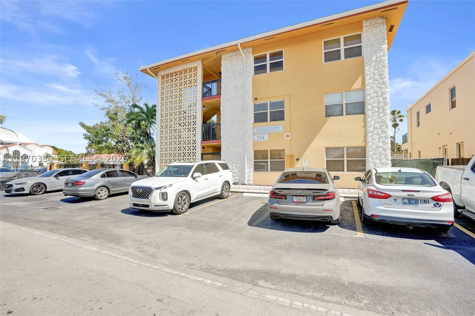 Real estate property located at 744 14th Ave #1, Broward, Sevilla Courts Condo, Fort Lauderdale, FL