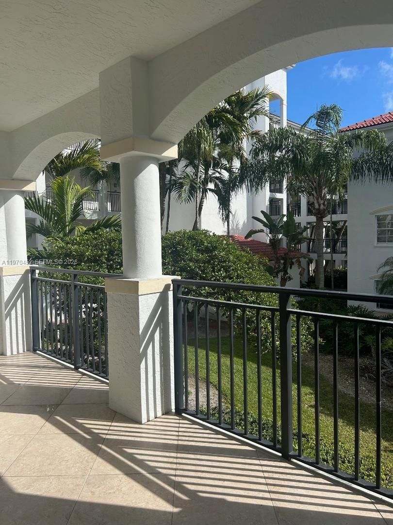 Real estate property located at 3255 184th St #12215, Miami-dade, Village By The Bay Condo, Aventura, FL