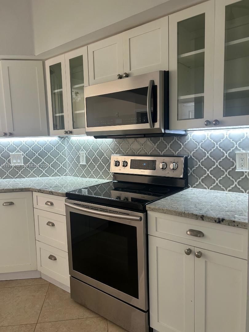Real estate property located at 3255 184th St #12215, Miami-dade, Village By The Bay Condo, Aventura, FL