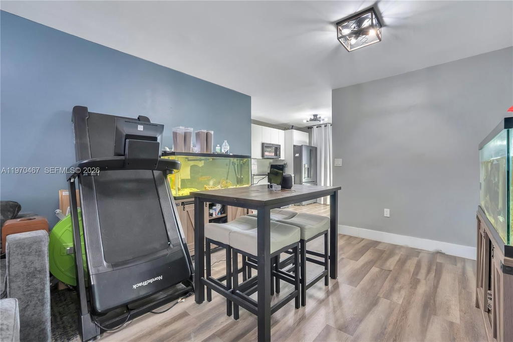 Real estate property located at 7020 173rd Dr #505, Miami-dade, Lago Del Rey Condo, Hialeah, FL