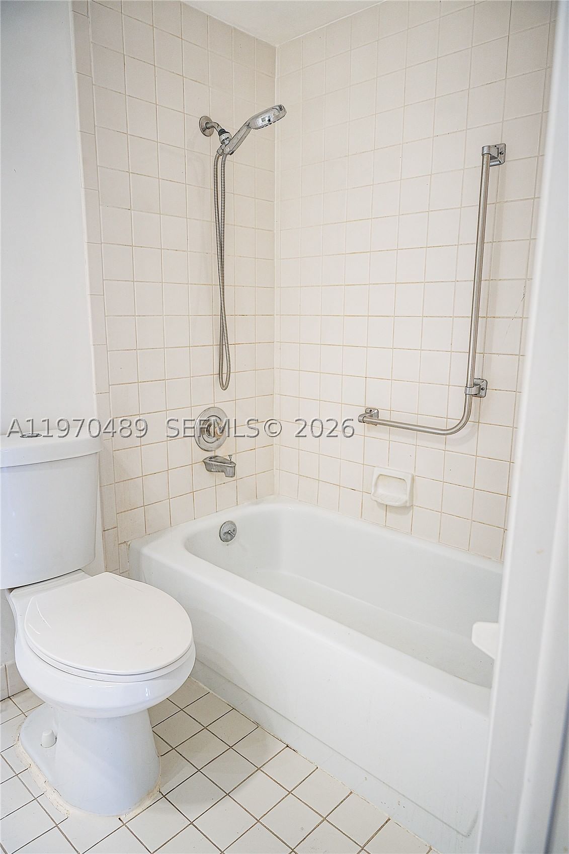 Real estate property located at 901 Hillcrest Dr #504, Broward, Hillcrest East No 19 Cond, Hollywood, FL