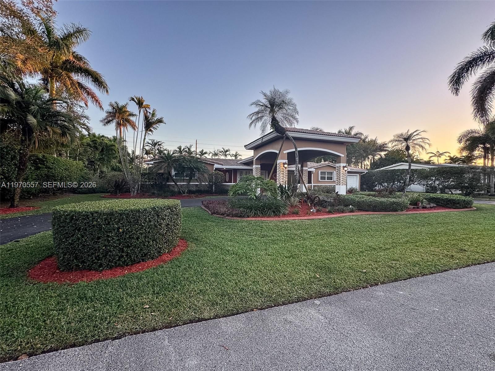 Real estate property located at 7900 143rd St, Miami-dade, Royal Palm Harbor 1st Add, Palmetto Bay, FL