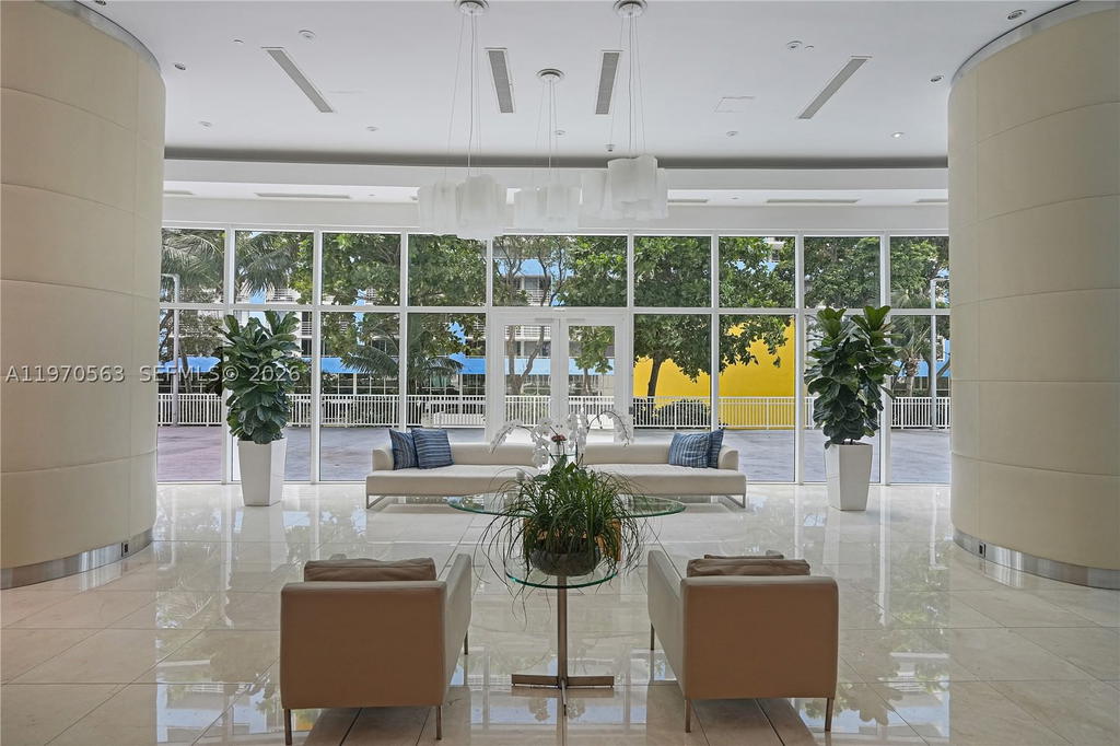 Real estate property located at 2101 Brickell Ave #1812, Miami-dade, Skyline On Brickell Condo, Miami, FL