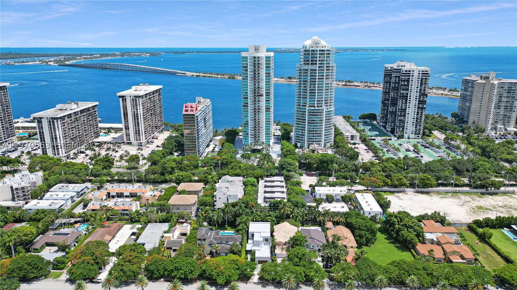 Real estate property located at 2101 Brickell Ave #1812, Miami-dade, Skyline On Brickell Condo, Miami, FL