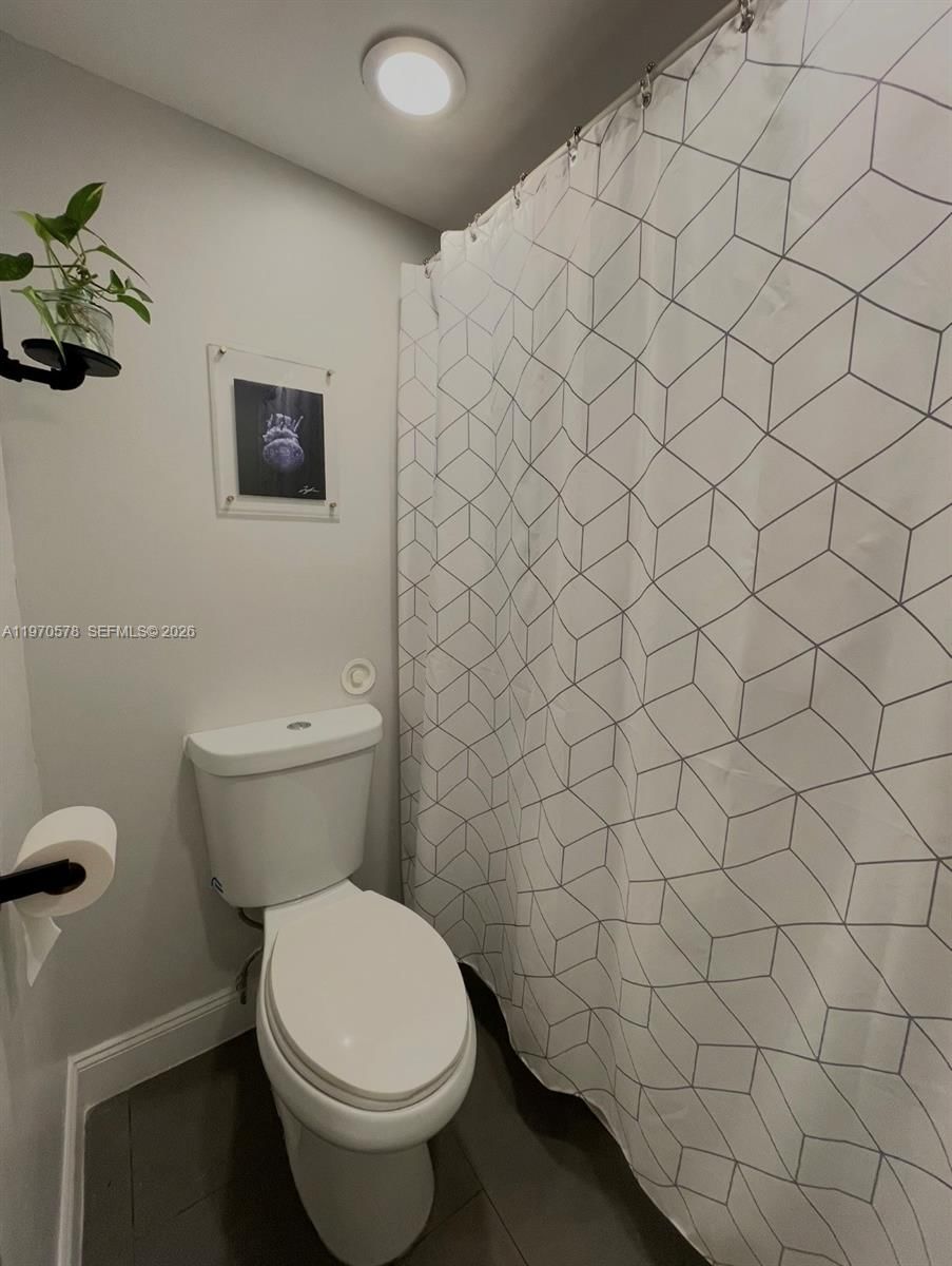 Real estate property located at 18965 62nd Ave #105, Miami-dade, Countryside Village Condo, Hialeah, FL