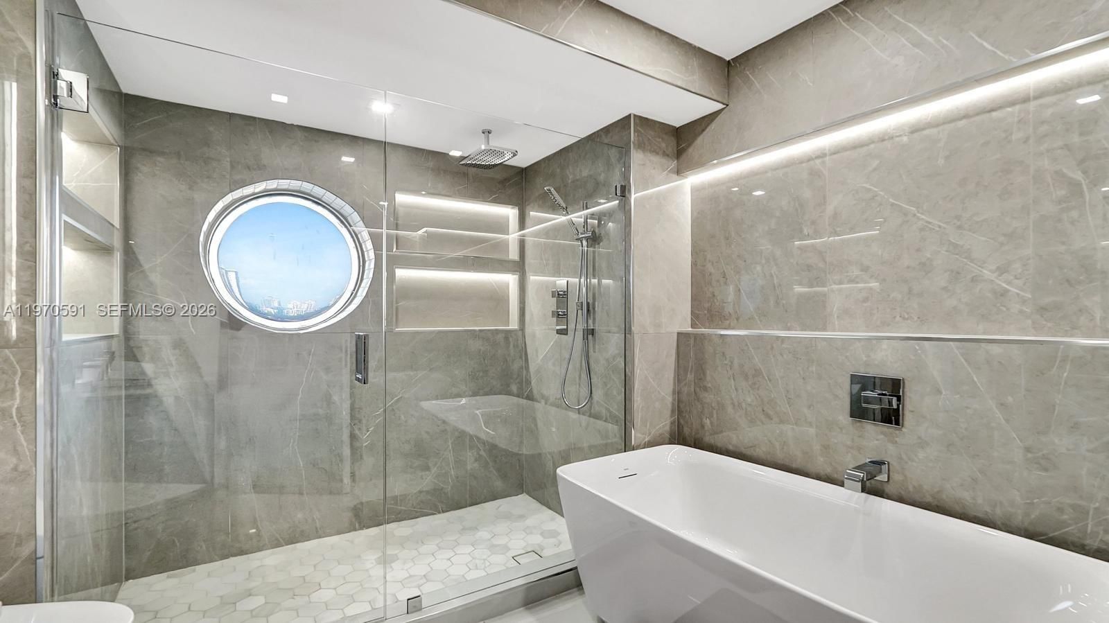 Real estate property located at 1000 Island Blvd #1004, Miami-dade, 1000 Isl Blvd Williams Is, Aventura, FL