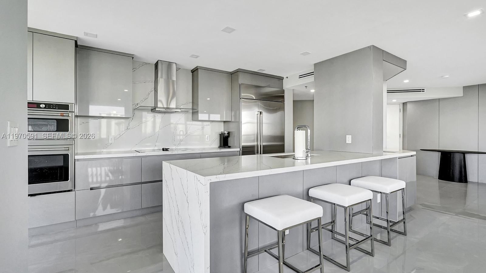 Real estate property located at 1000 Island Blvd #1004, Miami-dade, 1000 Isl Blvd Williams Is, Aventura, FL