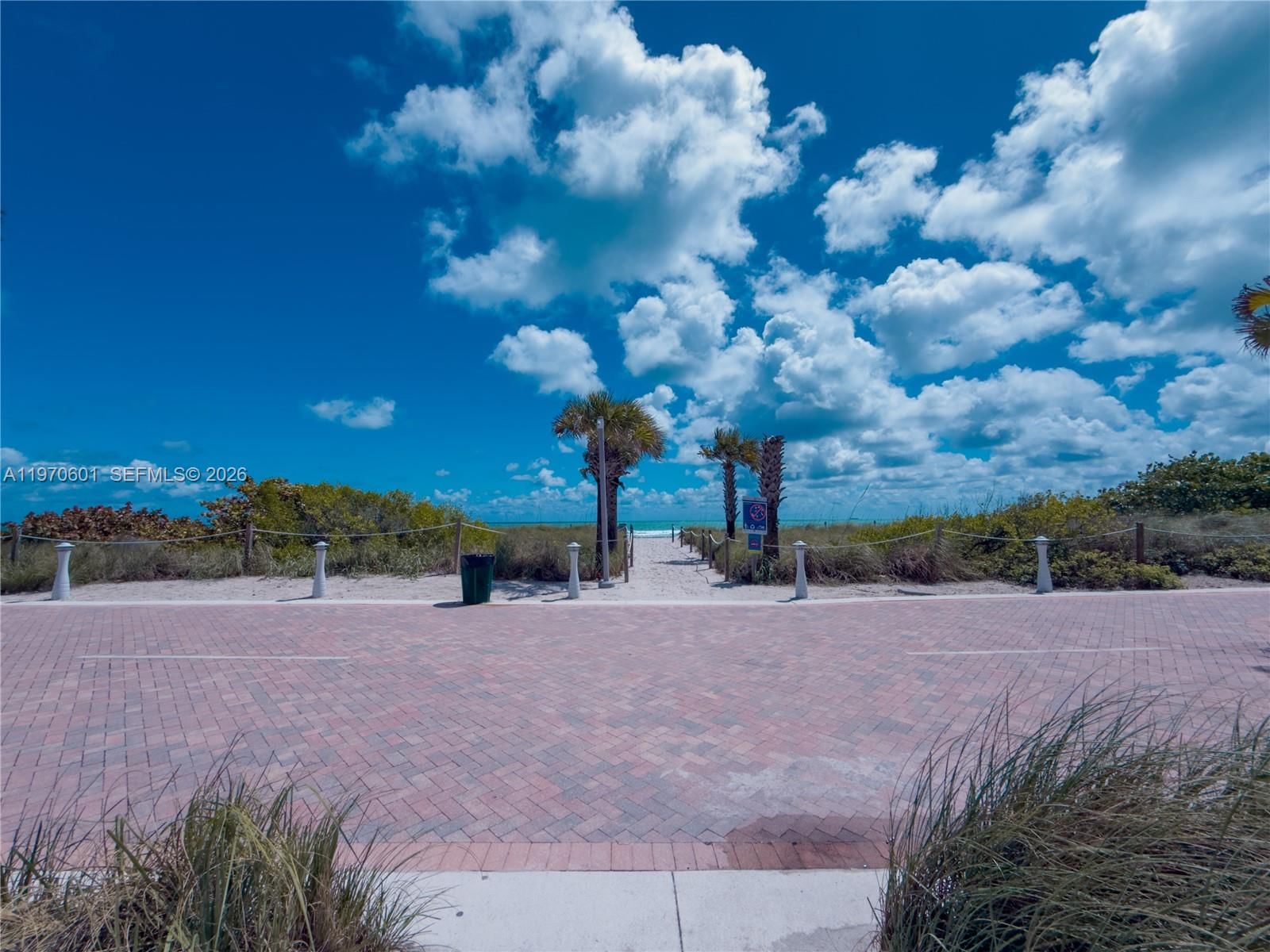 Real estate property located at 5005 Collins Ave #825, Miami-dade, The Carriage Club North C, Miami Beach, FL