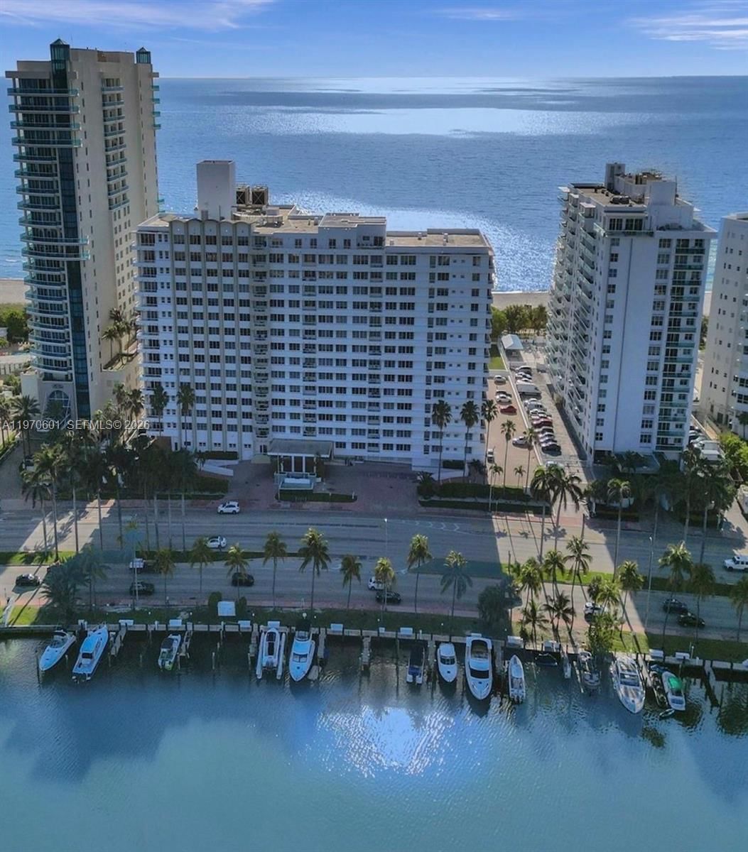 Real estate property located at 5005 Collins Ave #825, Miami-dade, The Carriage Club North C, Miami Beach, FL