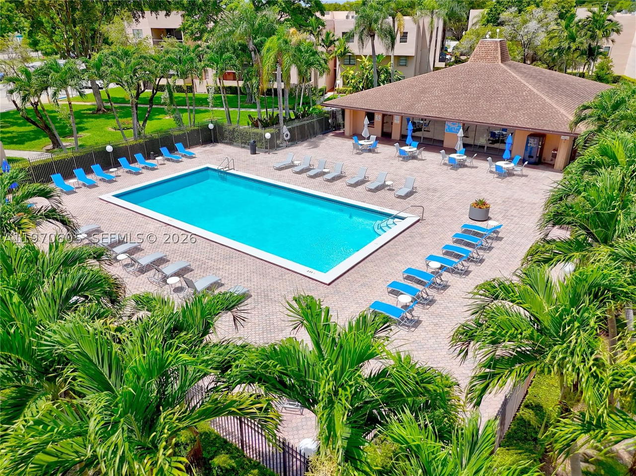Real estate property located at 10525 112th Ave #117, Miami-dade, Garden Of Kendall Condo N, Miami, FL