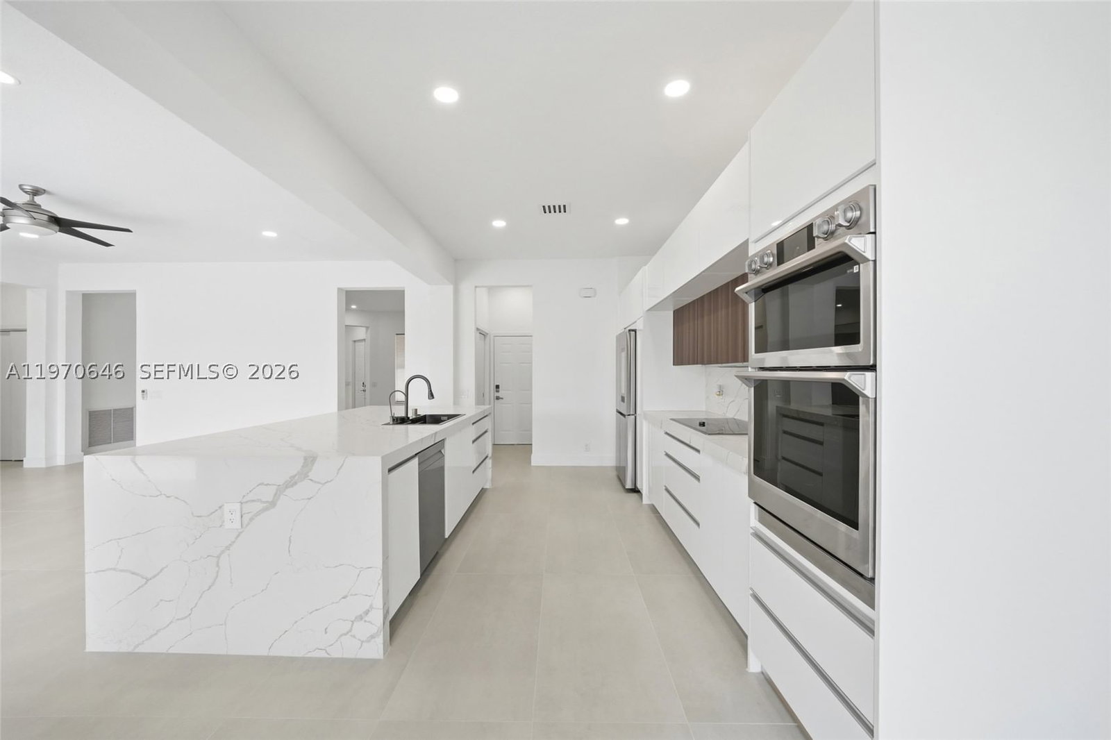 Real estate property located at 1887 Harbor View Cir, Broward, Sector 7-parcel Q, Weston, FL