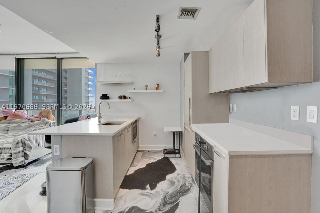 Real estate property located at 501 31st St #3306, Miami-dade, Paraiso Bayviews Condo, Miami, FL
