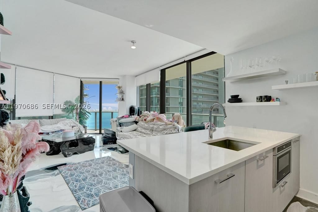 Real estate property located at 501 31st St #3306, Miami-dade, Paraiso Bayviews Condo, Miami, FL