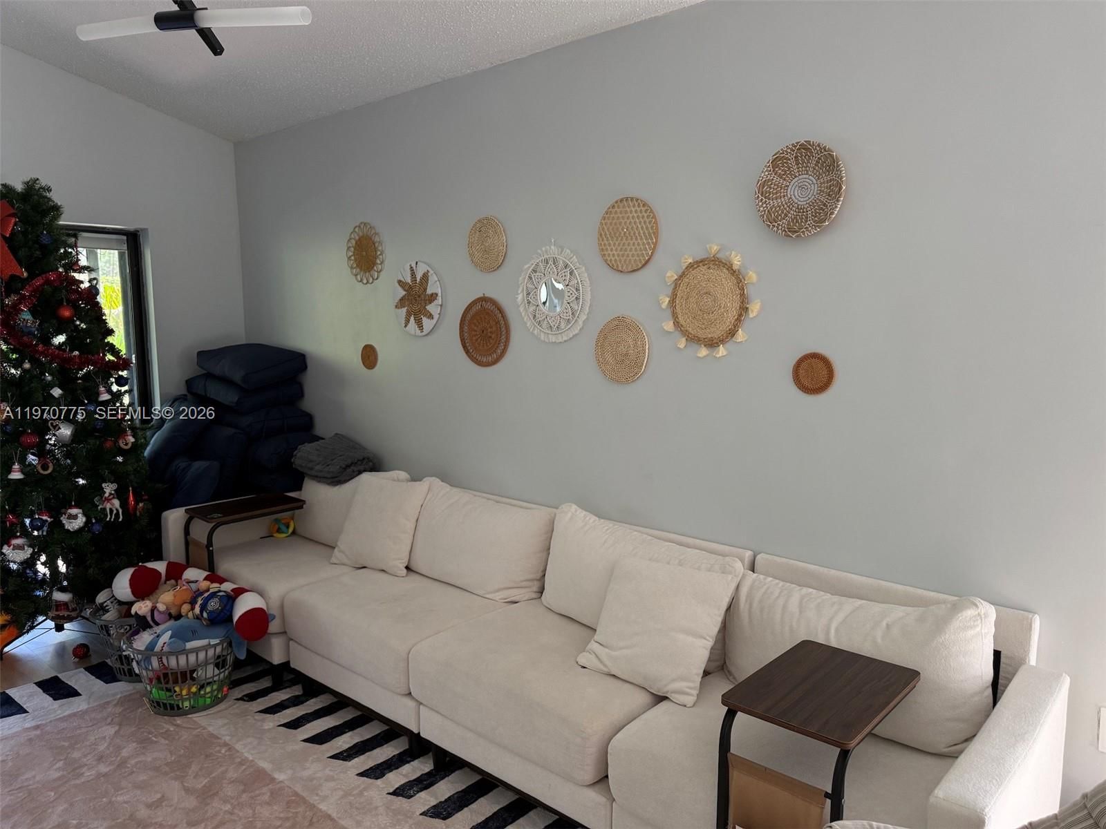 Real estate property located at 364 Fairway Cir #42, Broward, Villas At Bonaventure In, Weston, FL