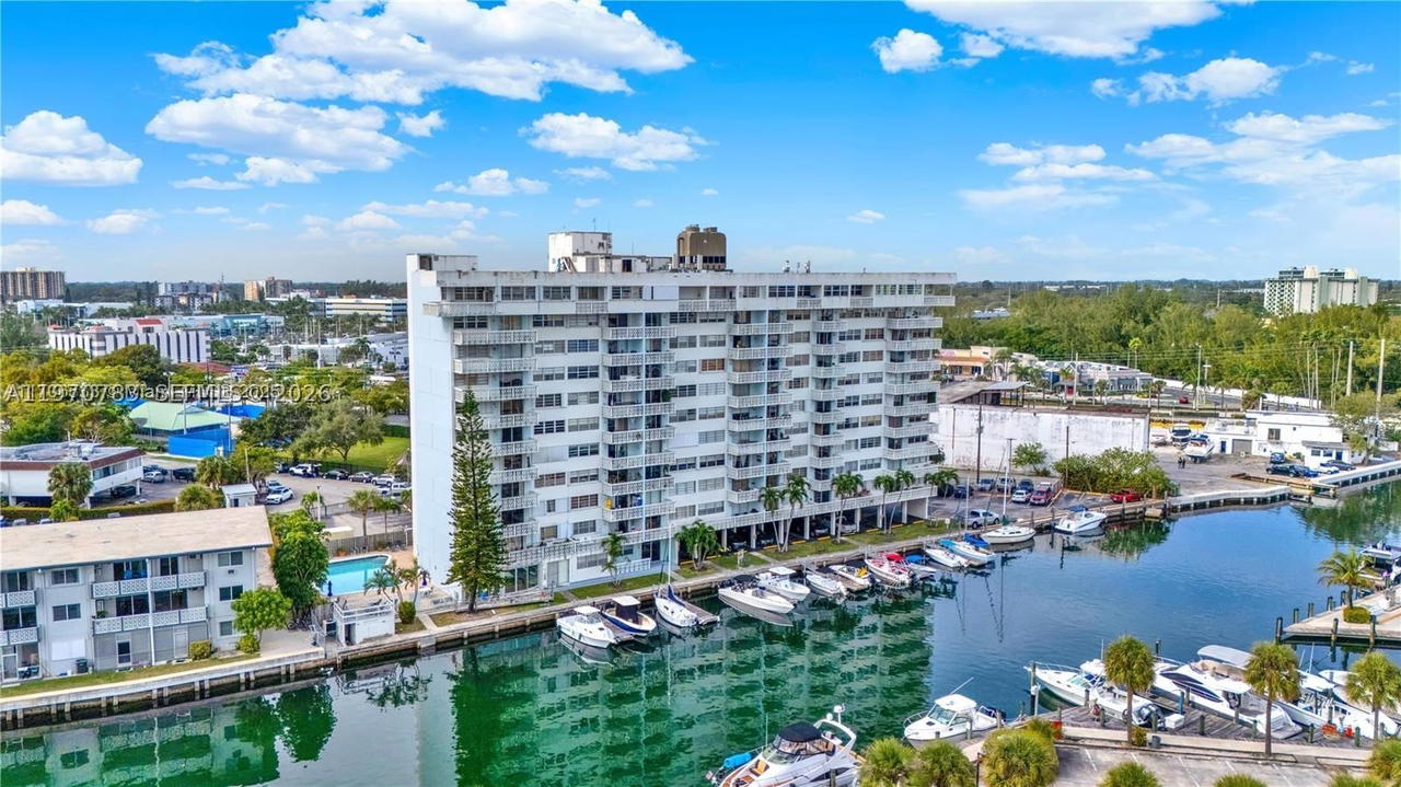 Real estate property located at 13155 Ixora Ct #311, Miami-dade, Keystone Harbor Club Cond, North Miami, FL