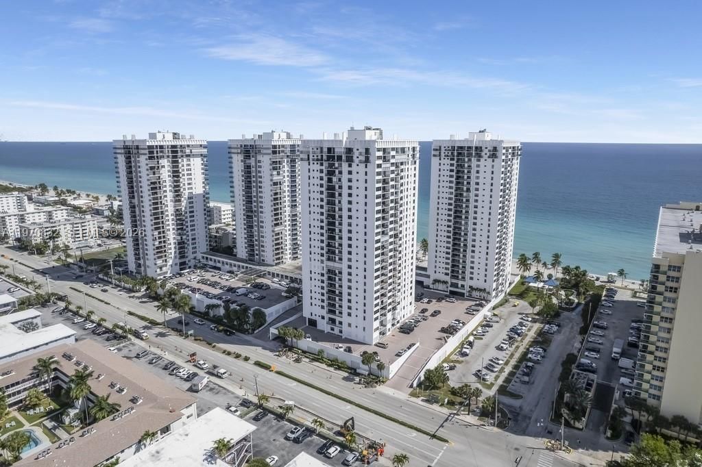 Real estate property located at 2301 Ocean #201, Broward, Catania Condo, Hollywood, FL