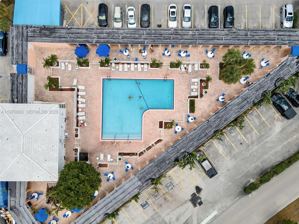 Real estate property located at 2180 67th St #723, Broward, Imperial Point Colonnades, Fort Lauderdale, FL