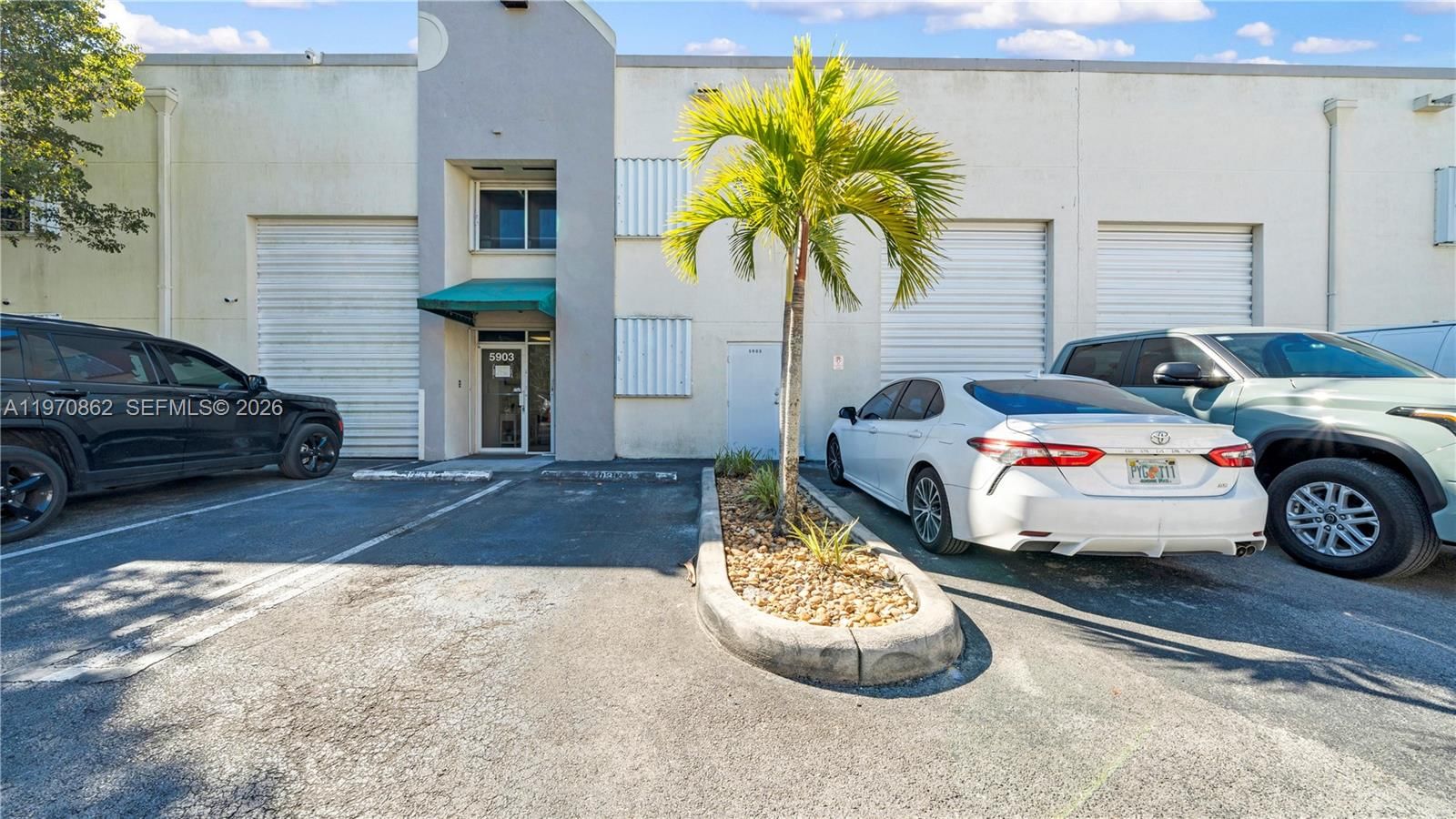 Real estate property located at 5903 102th ave #2, Miami-dade, Doral, FL