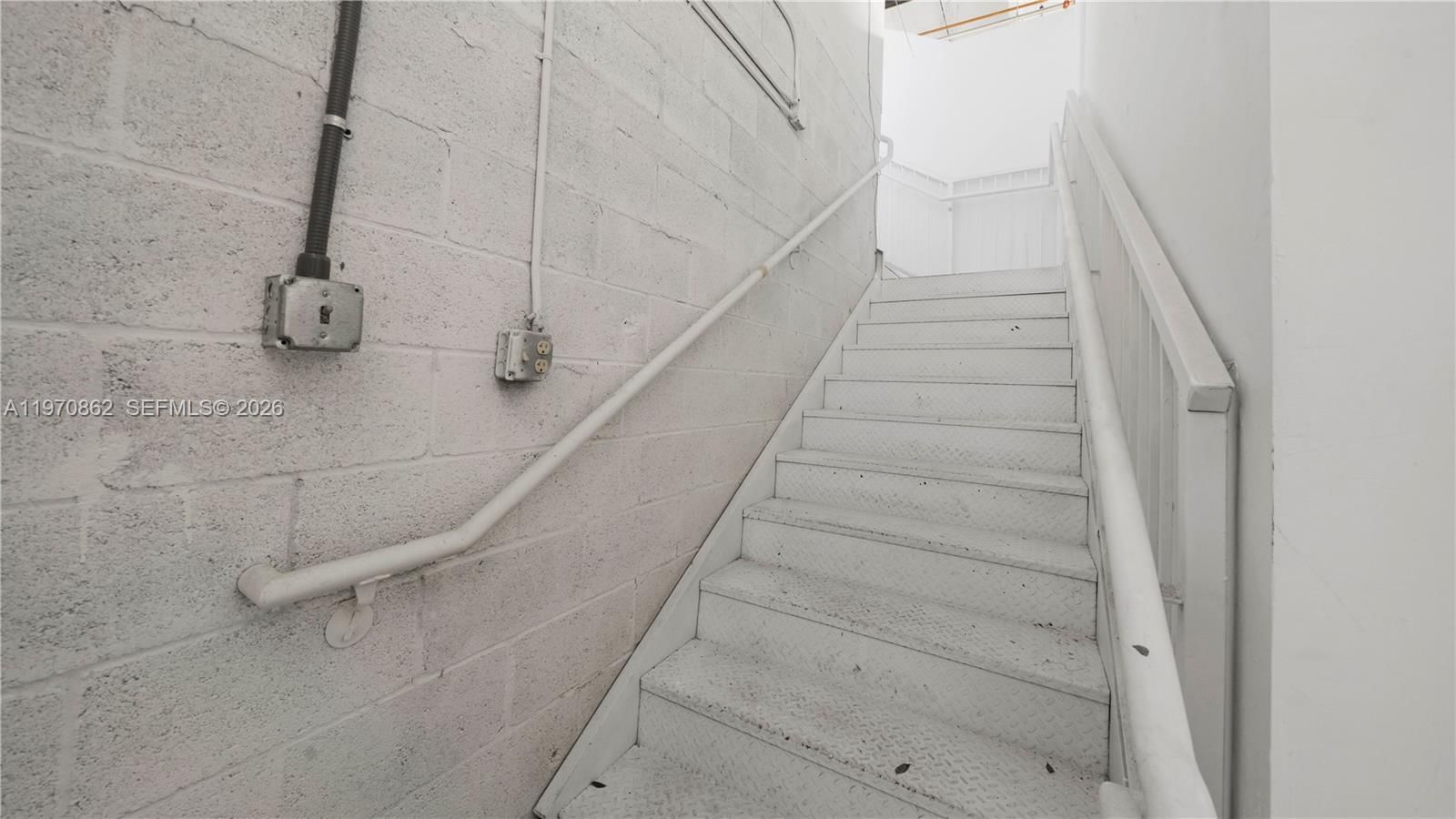 Real estate property located at 5903 102th ave #2, Miami-dade, Doral, FL