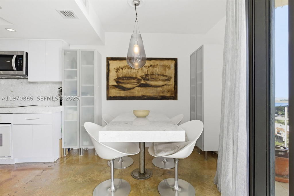 Real estate property located at 2000 Towerside Ter #1408, Miami-dade, Towers Of Quayside Condo, Miami, FL
