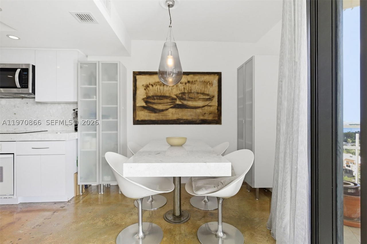 Real estate property located at 2000 Towerside Ter #1408, Miami-dade, Towers Of Quayside Condo, Miami, FL
