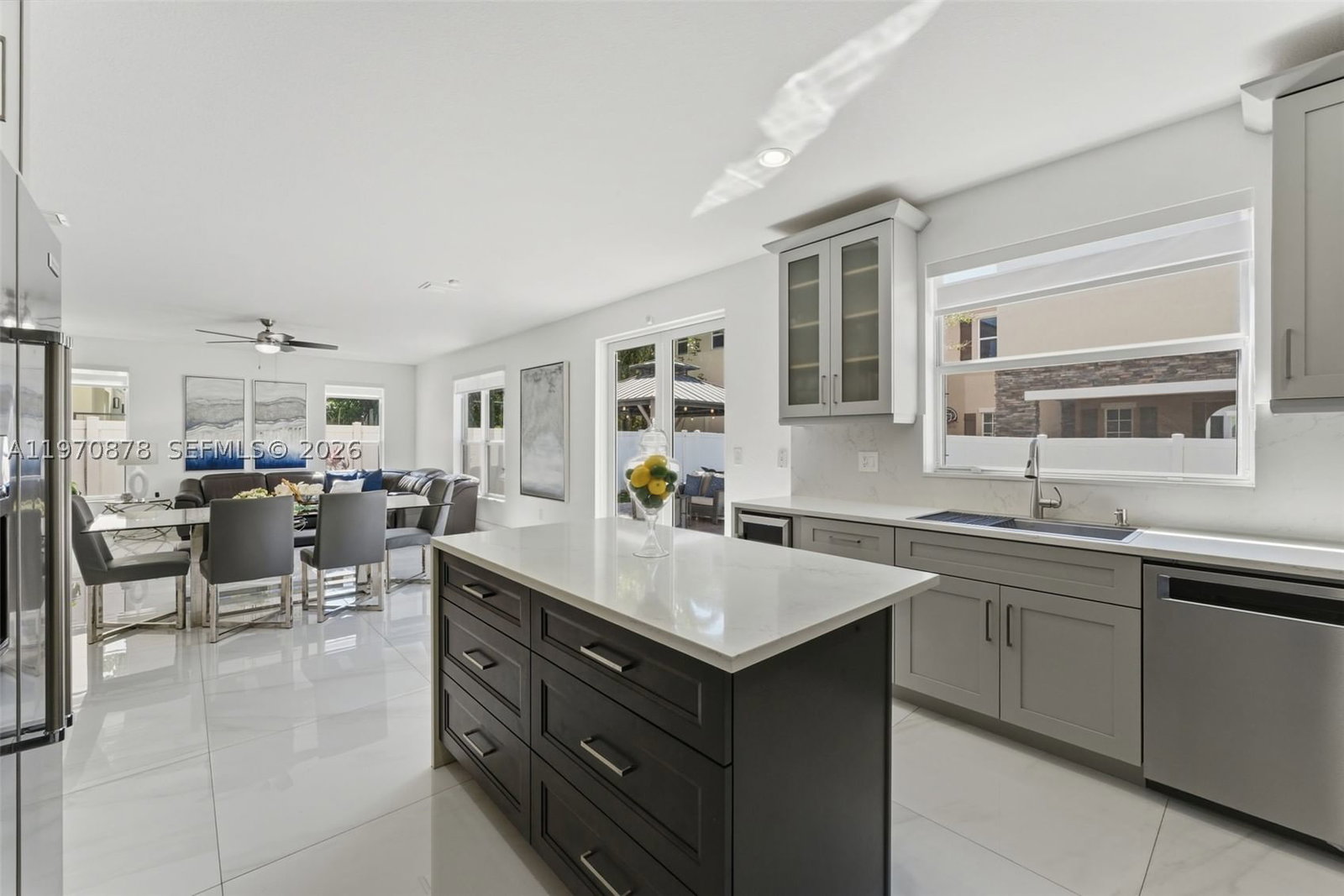 Real estate property located at 9102 170th Ct, Miami-dade, Kendall Commons Residenti, Miami, FL