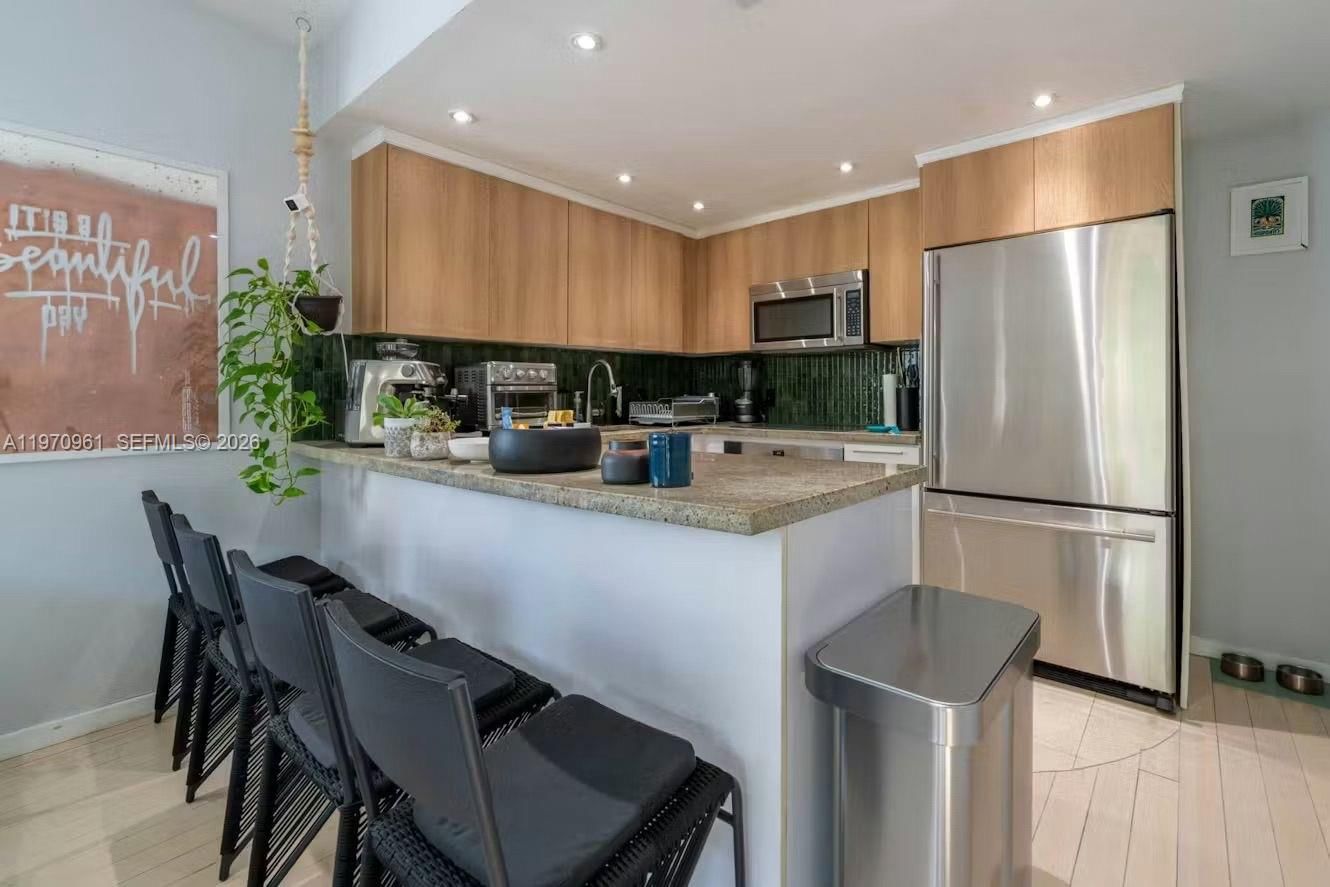 Real estate property located at 1061 Michigan Ave #4, Miami-dade, Casa 40 Condo, Miami Beach, FL