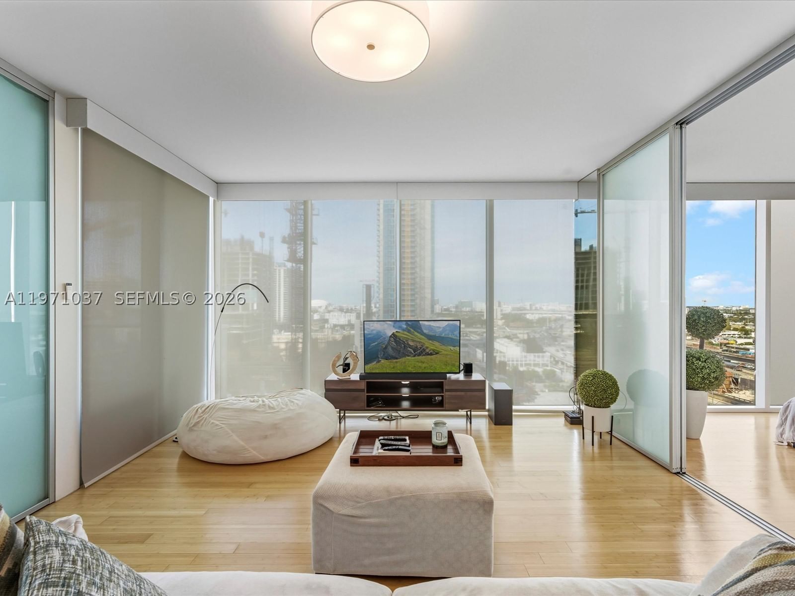 Real estate property located at 1040 Biscayne Blvd #1107, Miami-dade, Ten Museum Pk Residential, Miami, FL