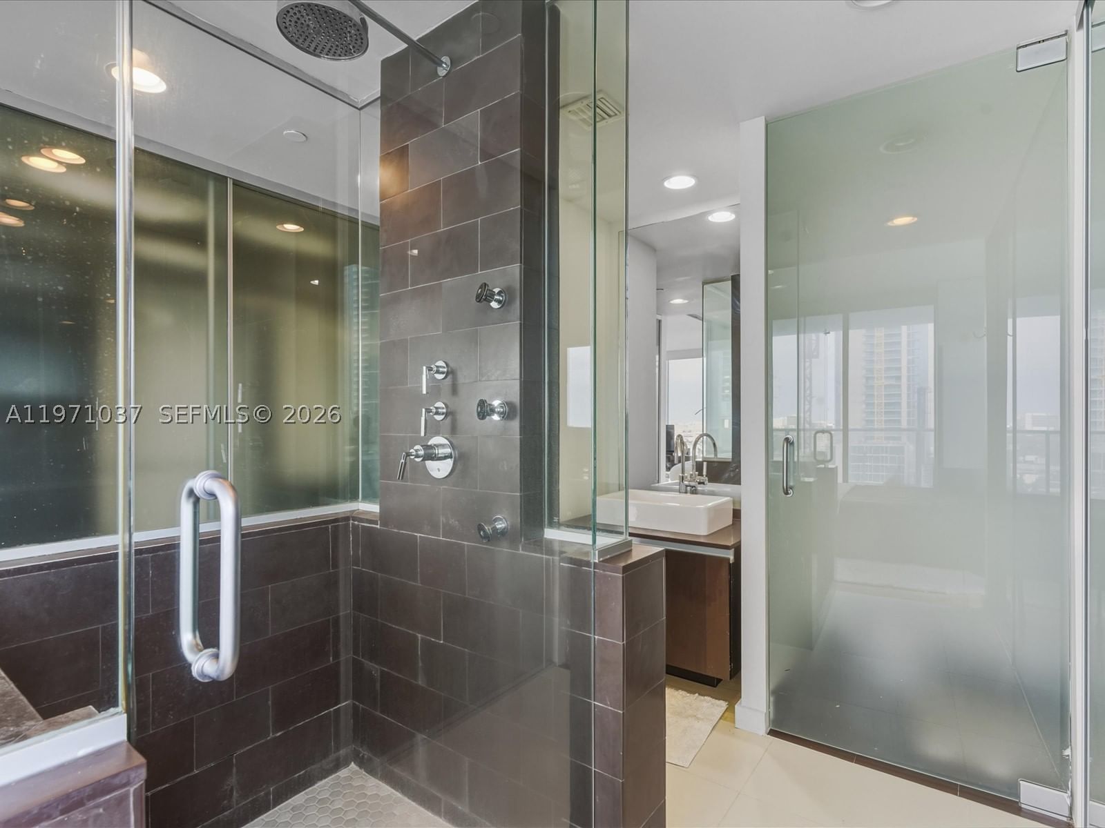 Real estate property located at 1040 Biscayne Blvd #1107, Miami-dade, Ten Museum Pk Residential, Miami, FL