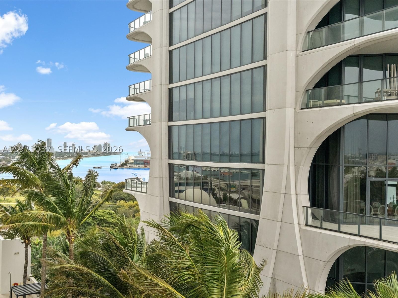 Real estate property located at 1040 Biscayne Blvd #1107, Miami-dade, Ten Museum Pk Residential, Miami, FL