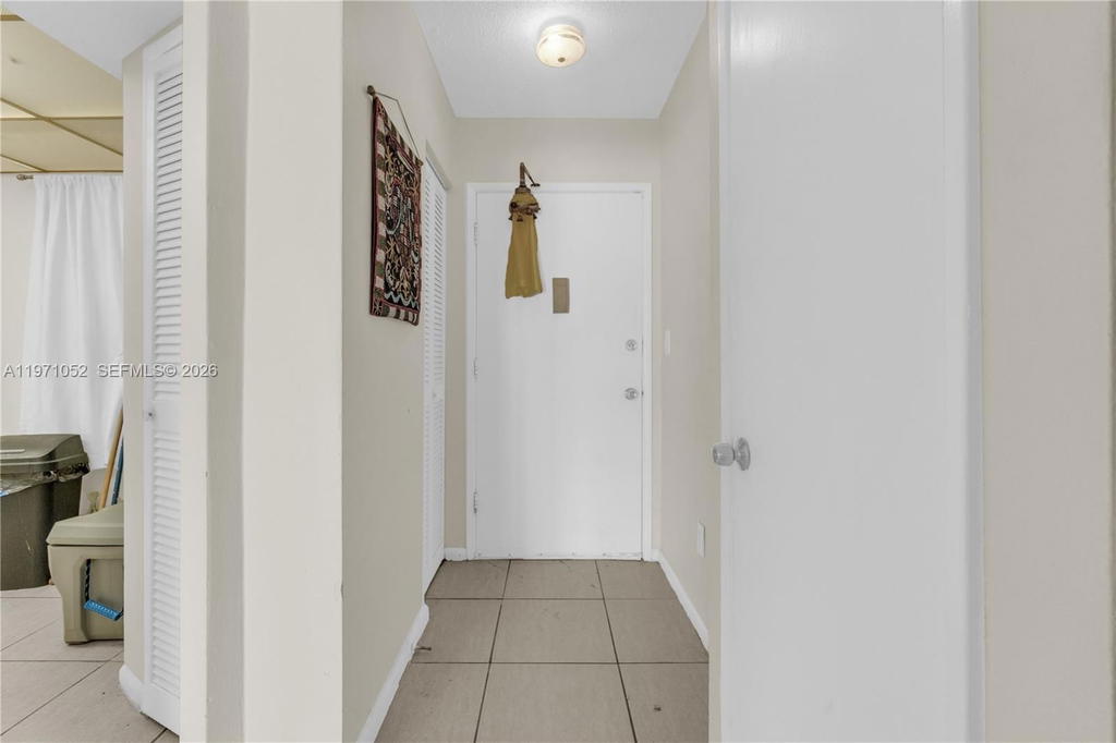 Real estate property located at 1302 191st St A221, Miami-dade, Fifth Forum Condo, Miami, FL