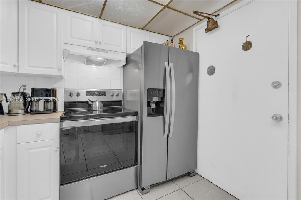 Real estate property located at 1302 191st St A221, Miami-dade, Fifth Forum Condo, Miami, FL