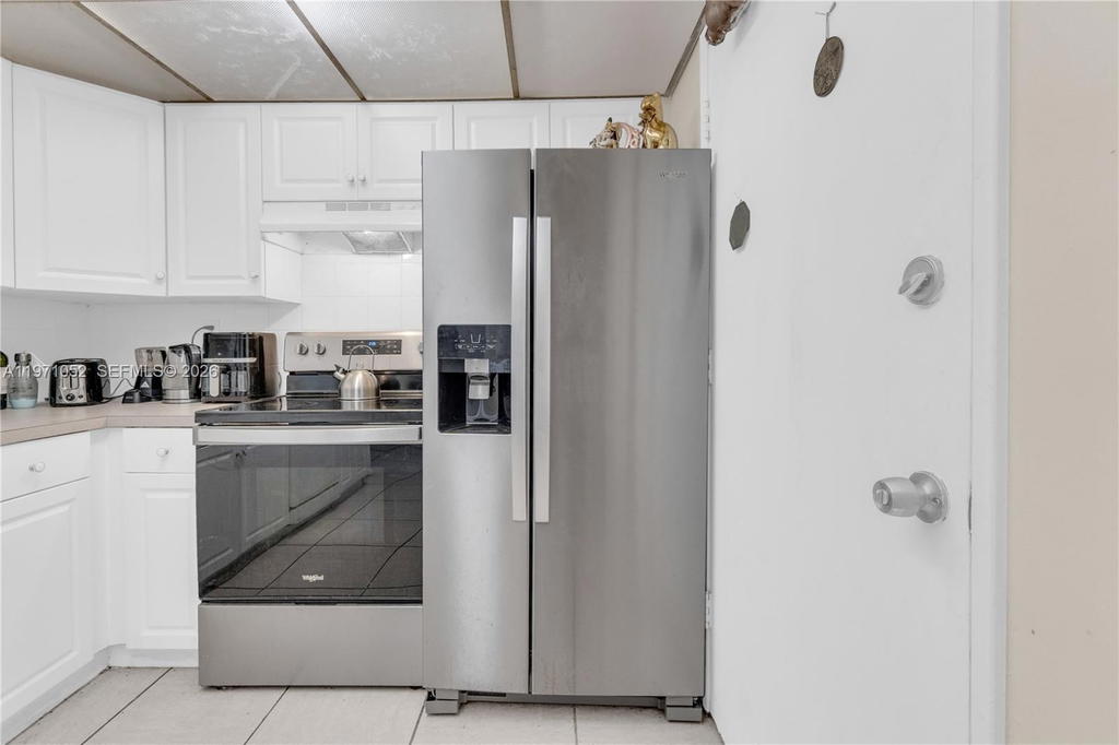 Real estate property located at 1302 191st St A221, Miami-dade, Fifth Forum Condo, Miami, FL