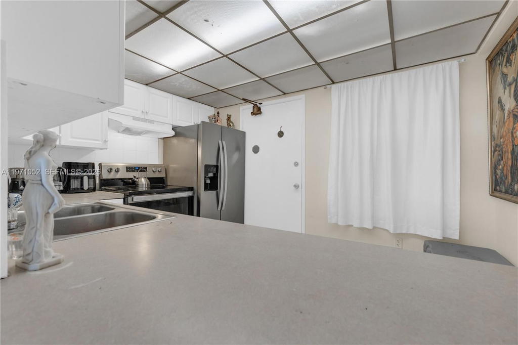 Real estate property located at 1302 191st St A221, Miami-dade, Fifth Forum Condo, Miami, FL