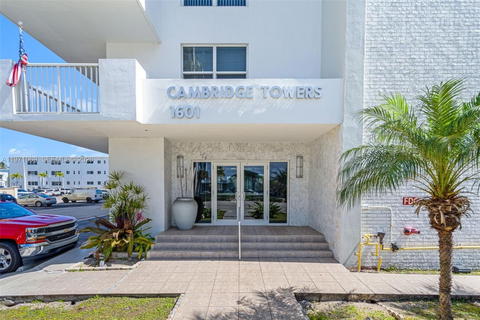 Real estate property located at 1601 Ocean Dr #104, Broward, Cambridge Towers Condo, Hollywood, FL