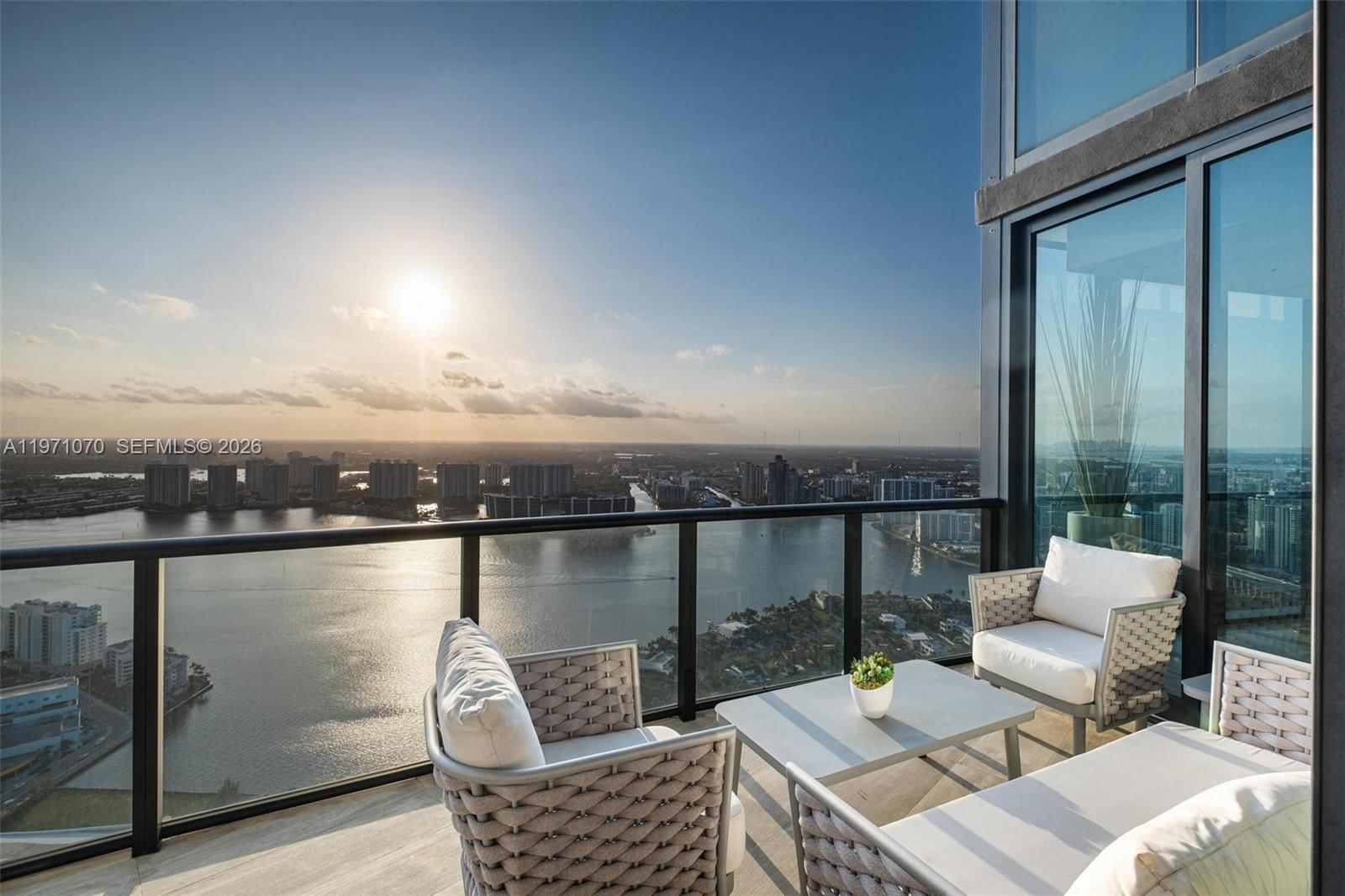 Real estate property located at 18555 Collins Ave #5003, Miami-dade, 18555 Collins Avenue Cond, Sunny Isles Beach, FL