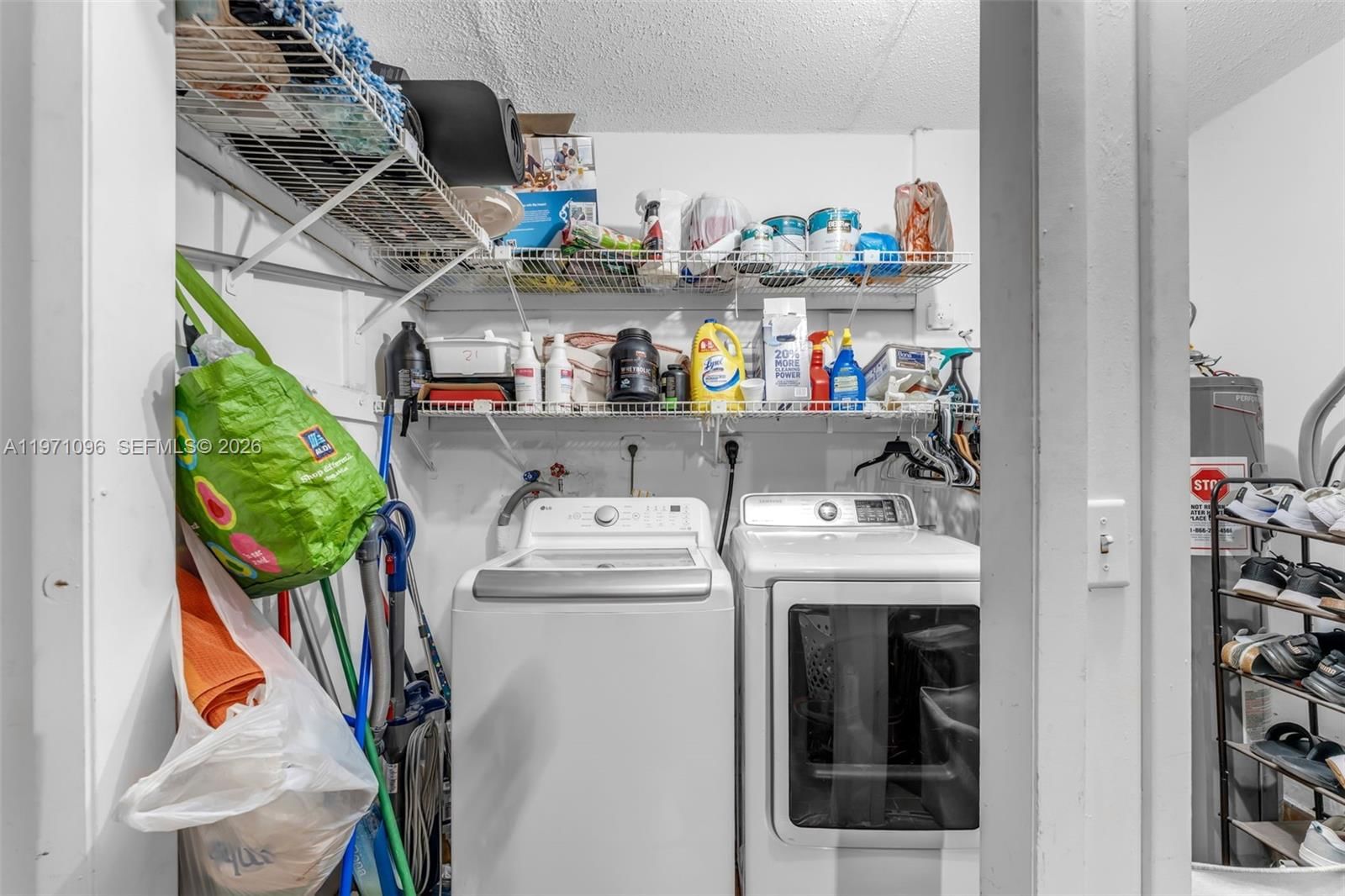 Real estate property located at 15109 71st Ln, Miami-dade, Westwind Lakes Sec 1, Miami, FL