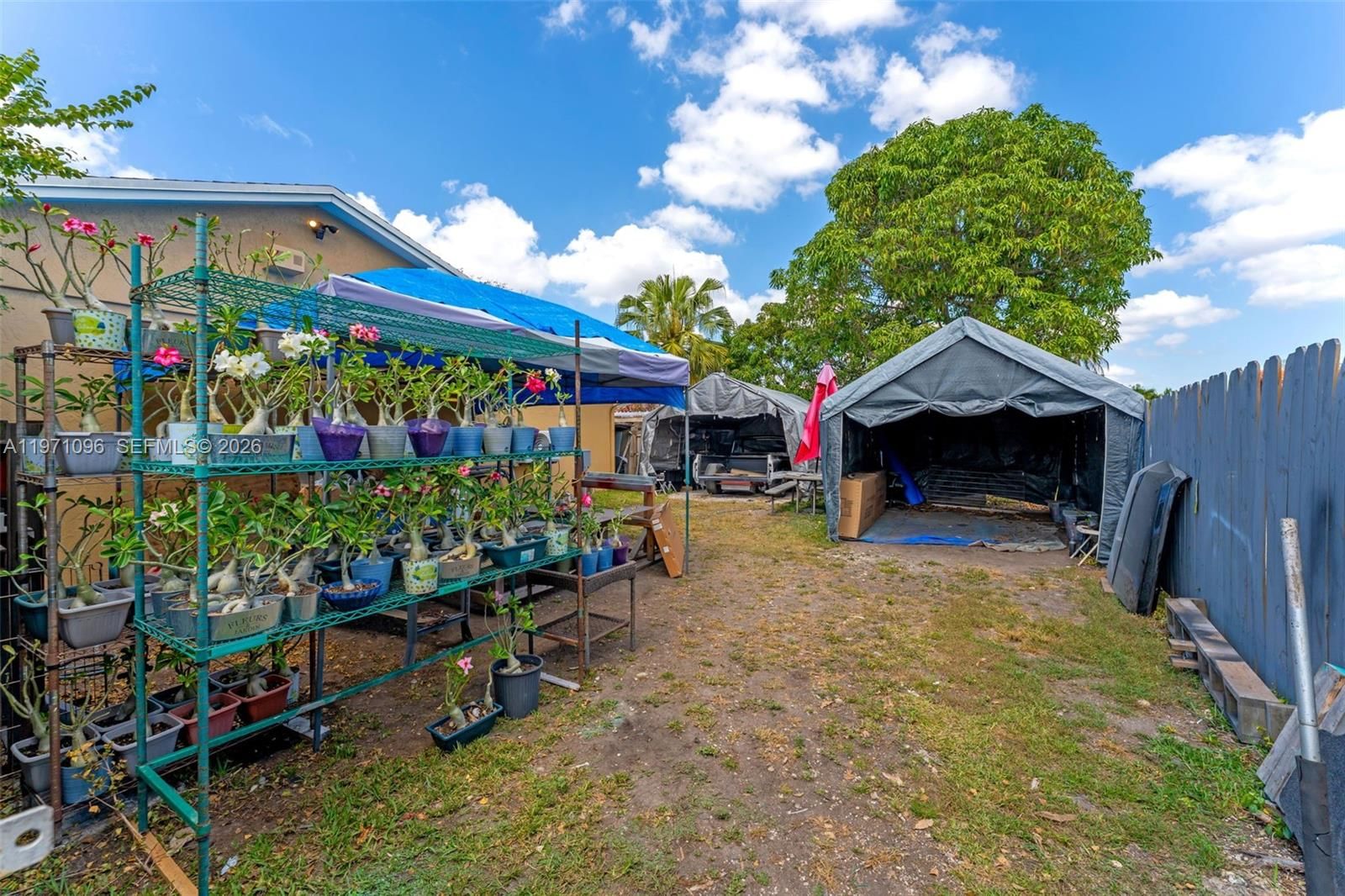 Real estate property located at 15109 71st Ln, Miami-dade, Westwind Lakes Sec 1, Miami, FL