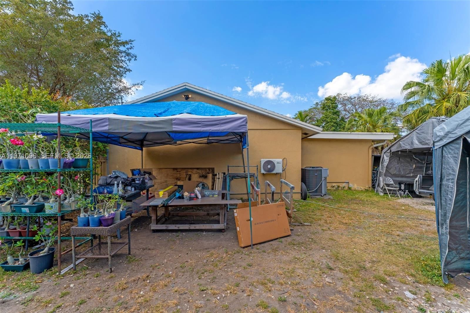 Real estate property located at 15109 71st Ln, Miami-dade, Westwind Lakes Sec 1, Miami, FL